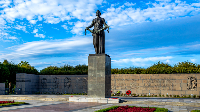 Пискарёвское мемориальное кладбище
