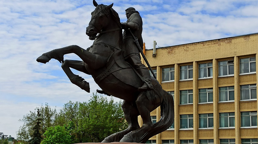 Памятник Евпатию Коловрату