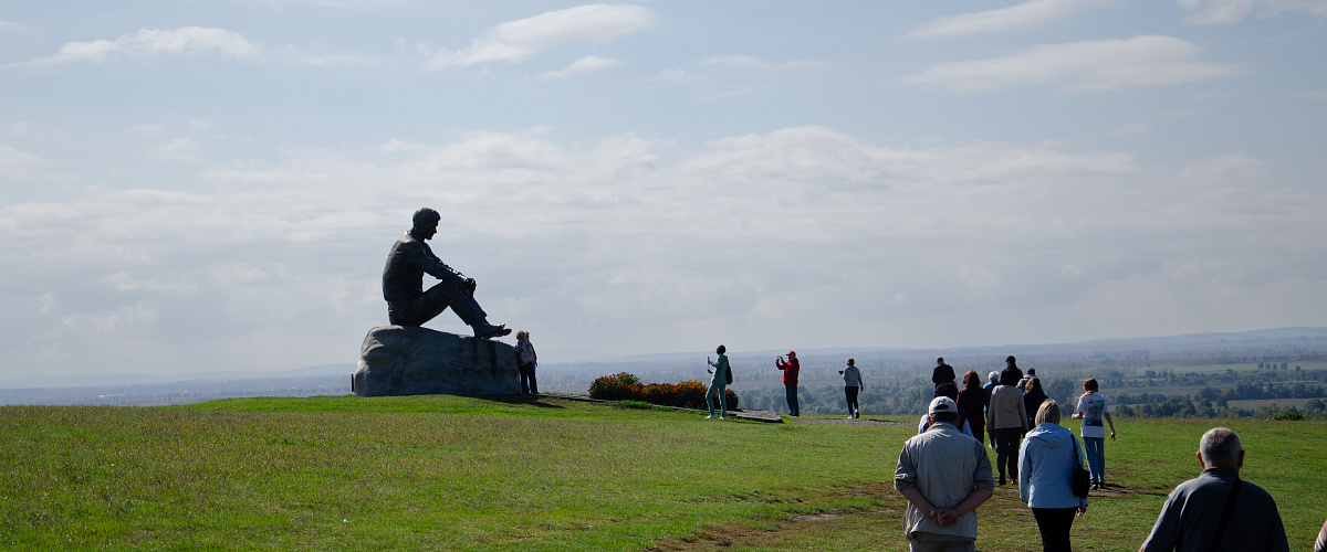 Памятник В.М. Шушкшину